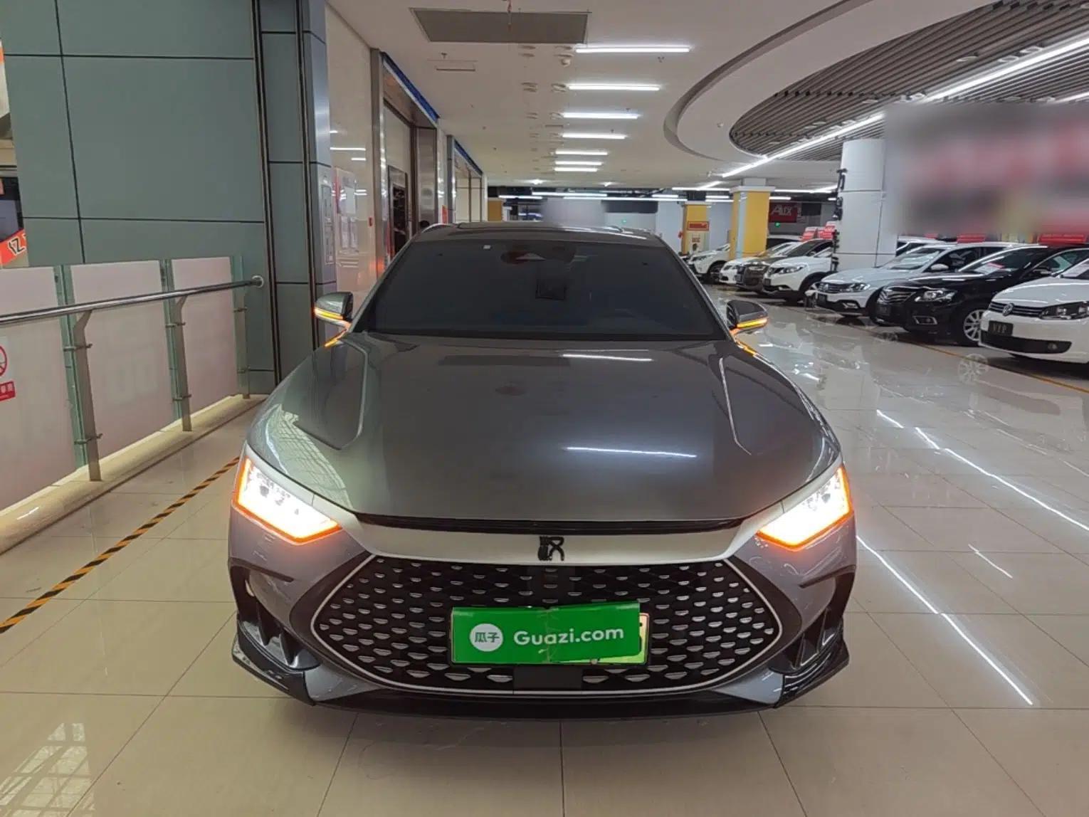 BYD Han 2023 DM-i Champion Edition 121KM Prestige Model — миниатюра 2