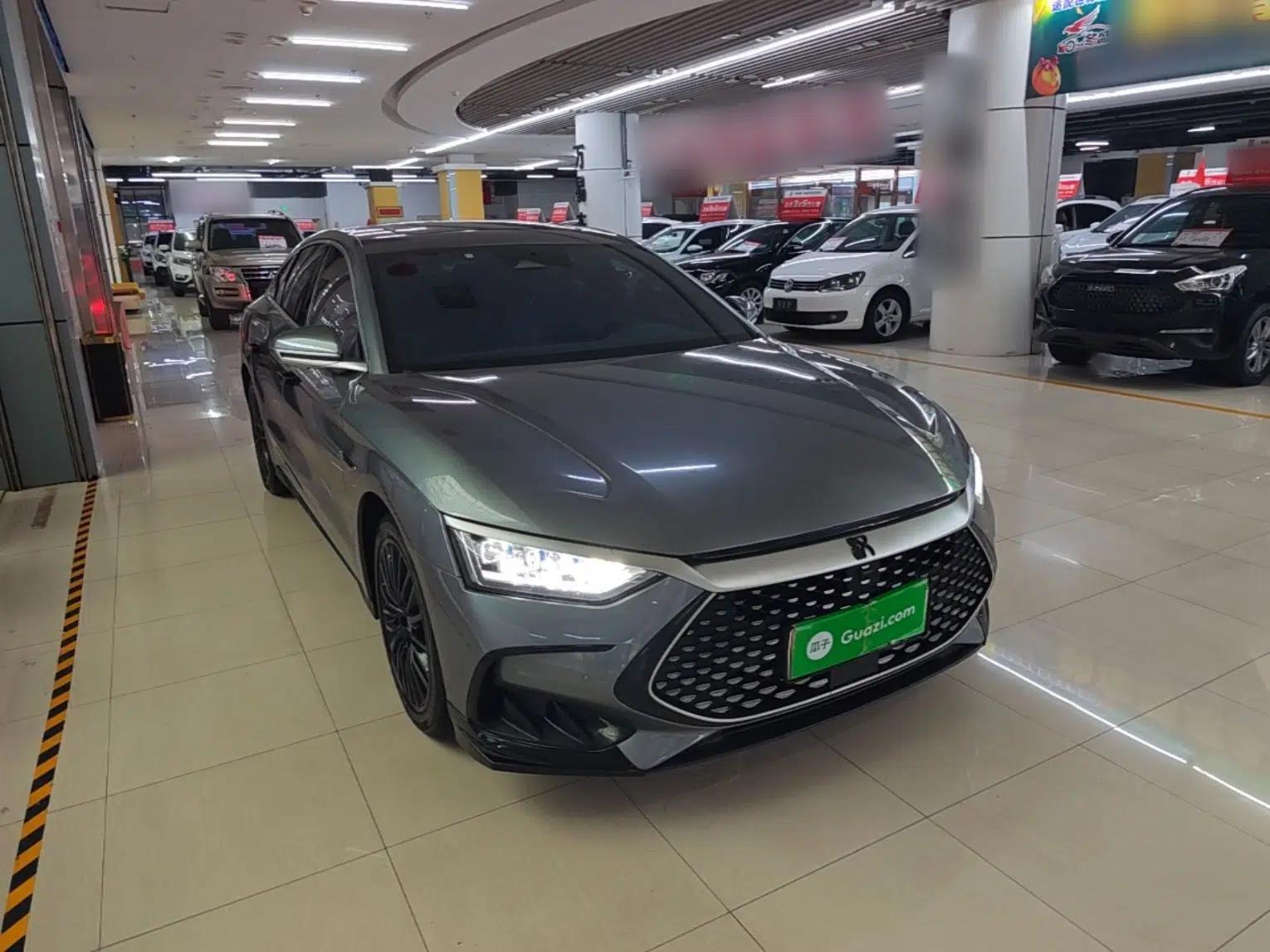 BYD Han 2023 DM-i Champion Edition 121KM Prestige Model — миниатюра 3
