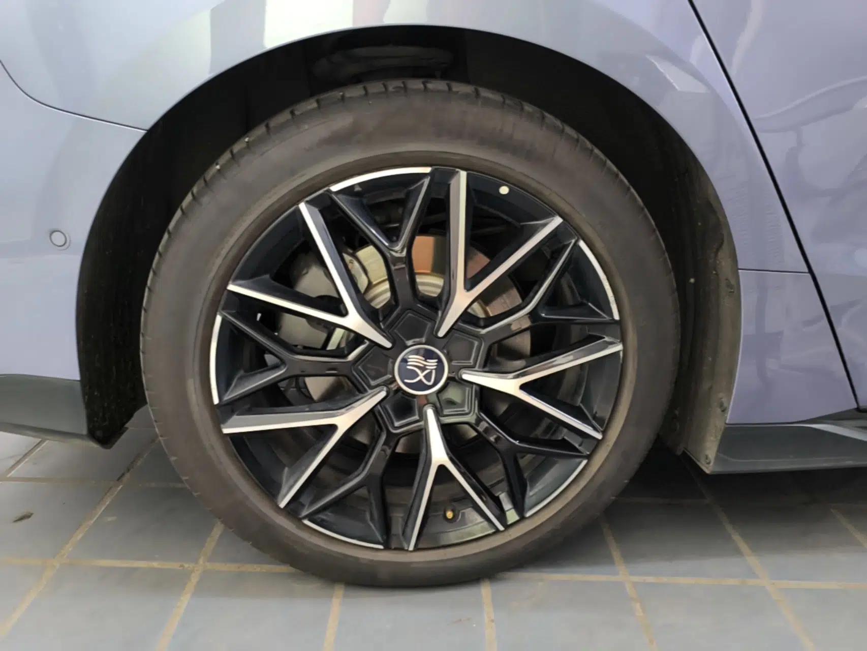 BYD Han 2024 EV Glory Edition 610 km All-Wheel Drive "Tian Shen Zhi Jia" Intelligent Driving Model — миниатюра 11