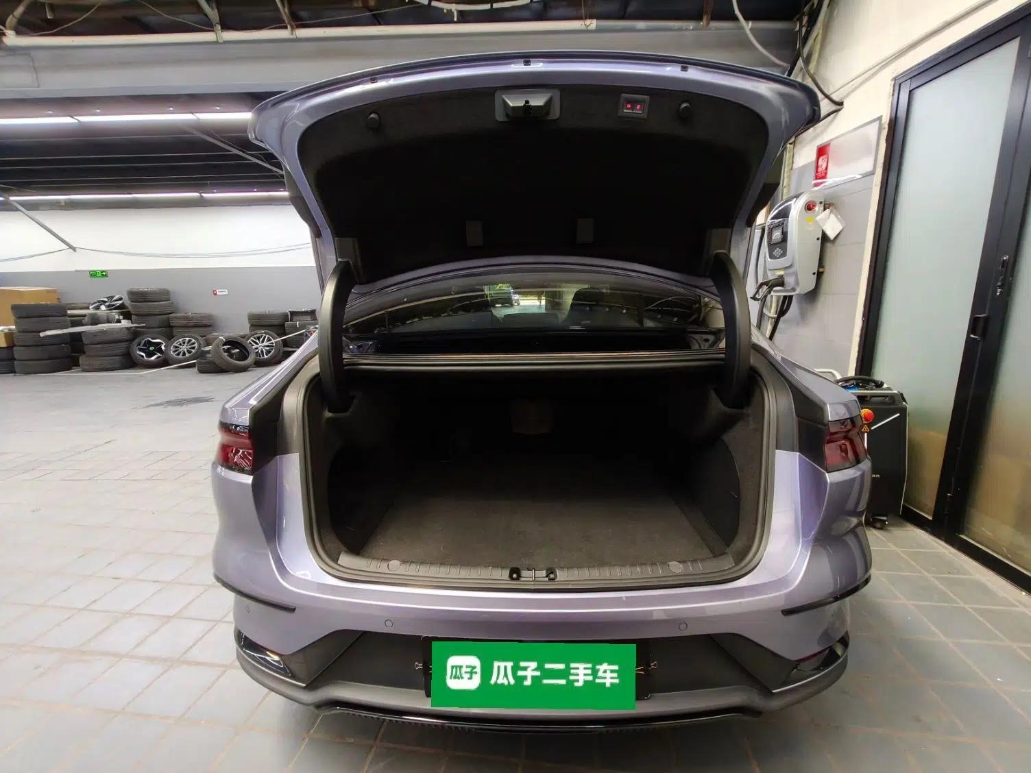 BYD Han 2024 EV Glory Edition 610 km All-Wheel Drive "Tian Shen Zhi Jia" Intelligent Driving Model — миниатюра 22