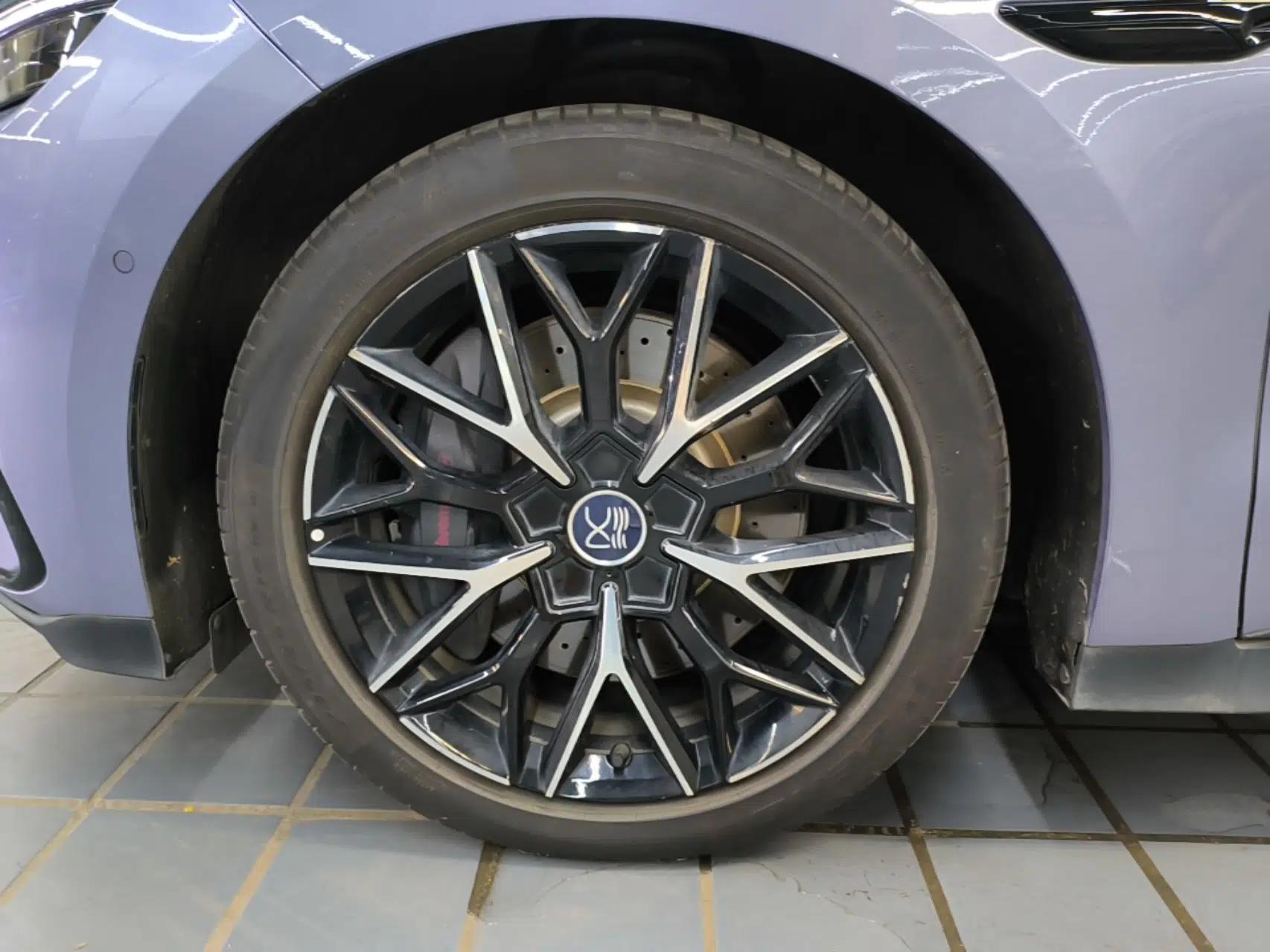 BYD Han 2024 EV Glory Edition 610 km All-Wheel Drive "Tian Shen Zhi Jia" Intelligent Driving Model — миниатюра 10