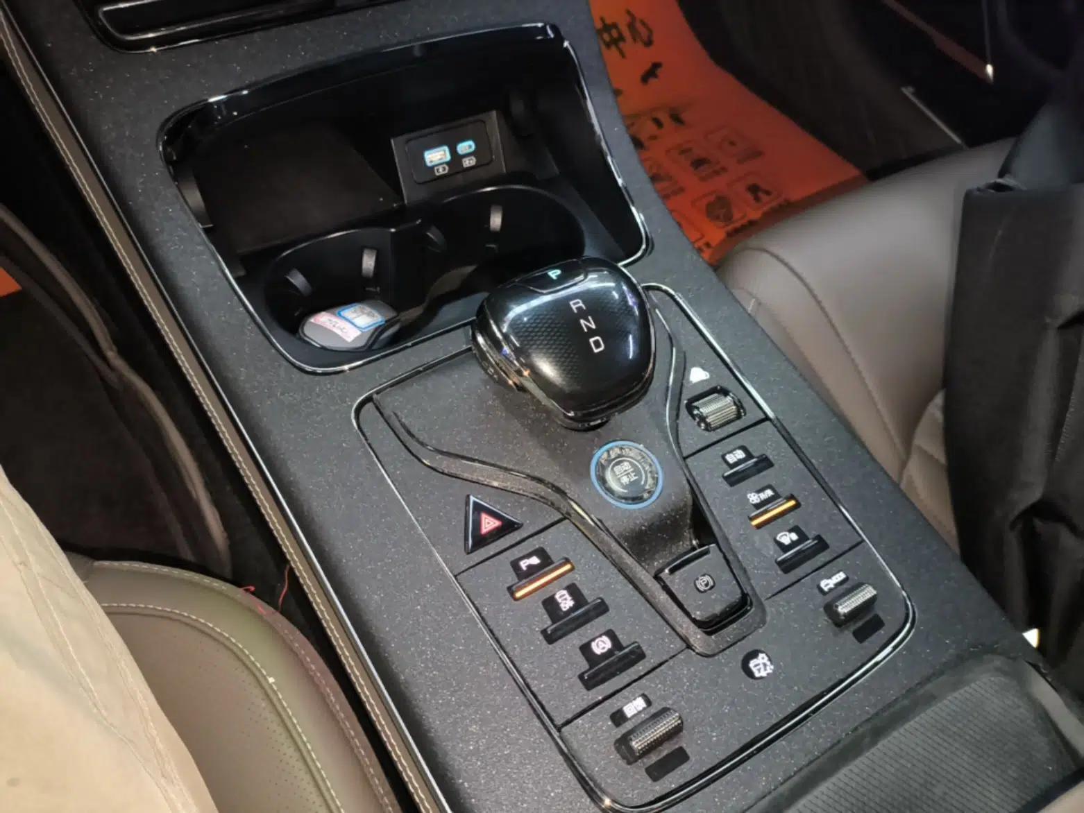 BYD Han 2023 EV Champion Edition 506KM Front-Wheel-Drive Premium Model — миниатюра 21