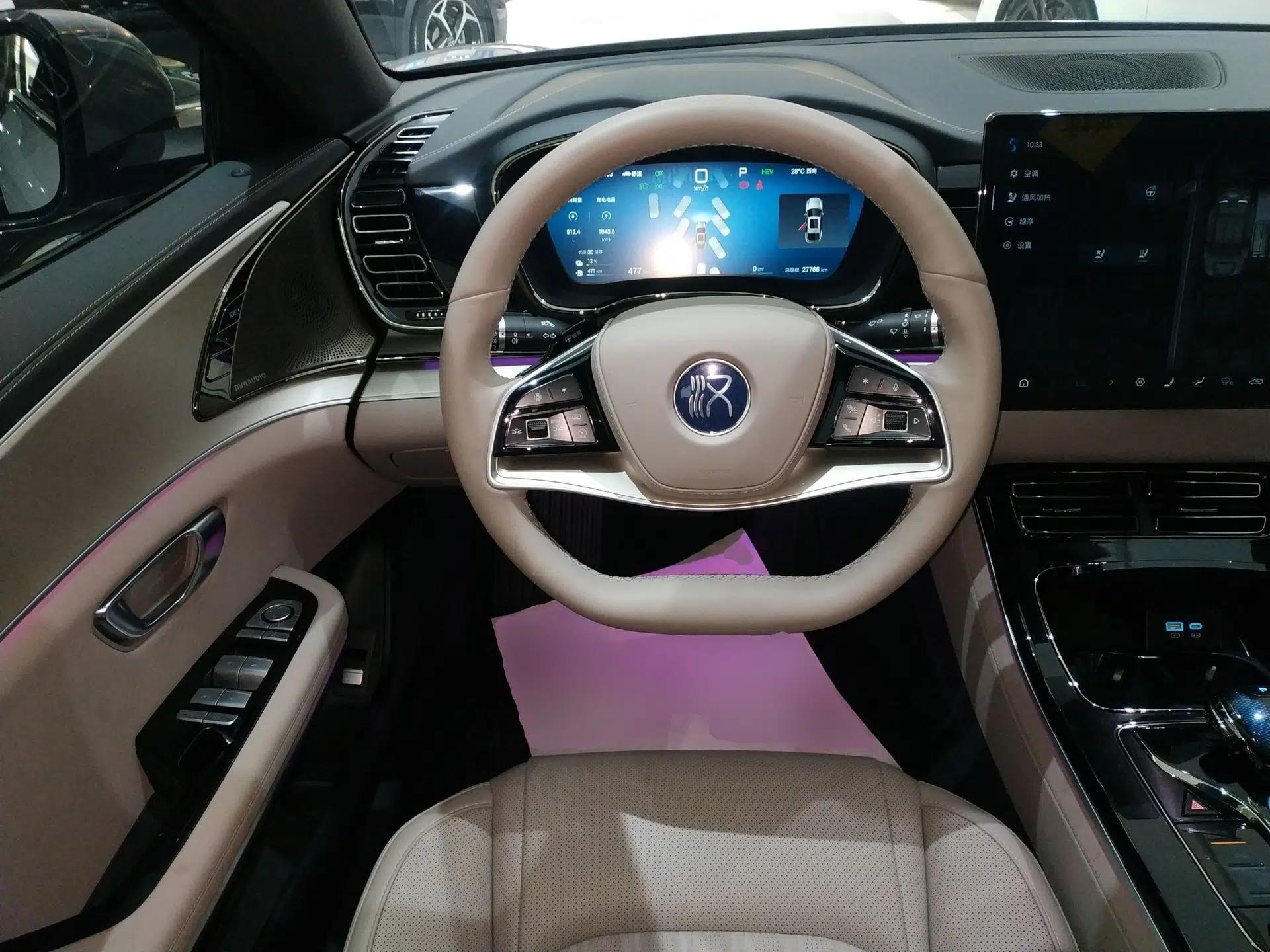 BYD Han 2025 DM-i Smart Drive 125KM Prestige Model — миниатюра 13