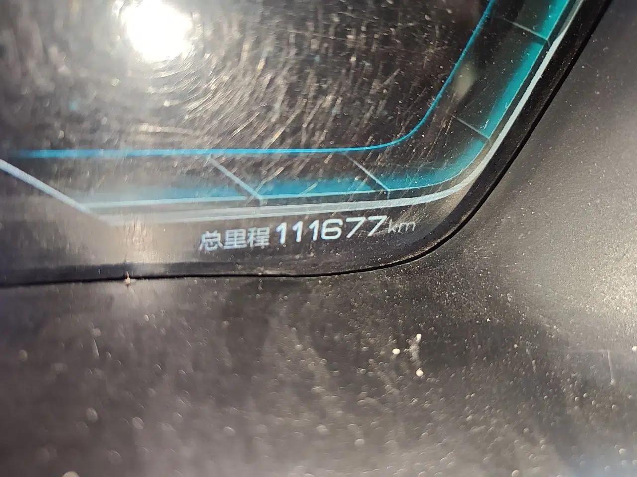 BYD Song PLUS New Energy 2021 EV Deluxe Model — миниатюра 12