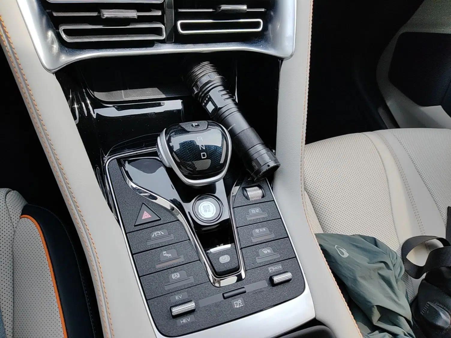 BYD Song PLUS New Energy 2021 DM-i 110KM Flagship PLUS — миниатюра 21