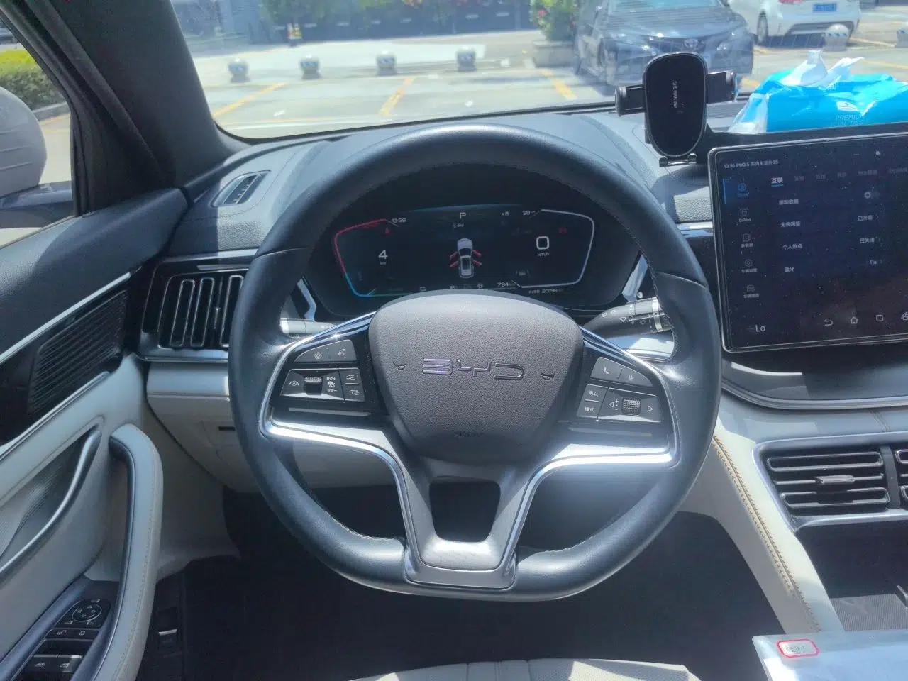BYD Song PLUS New Energy 2023 Champion Edition DM-i 150KM Flagship PLUS — миниатюра 10
