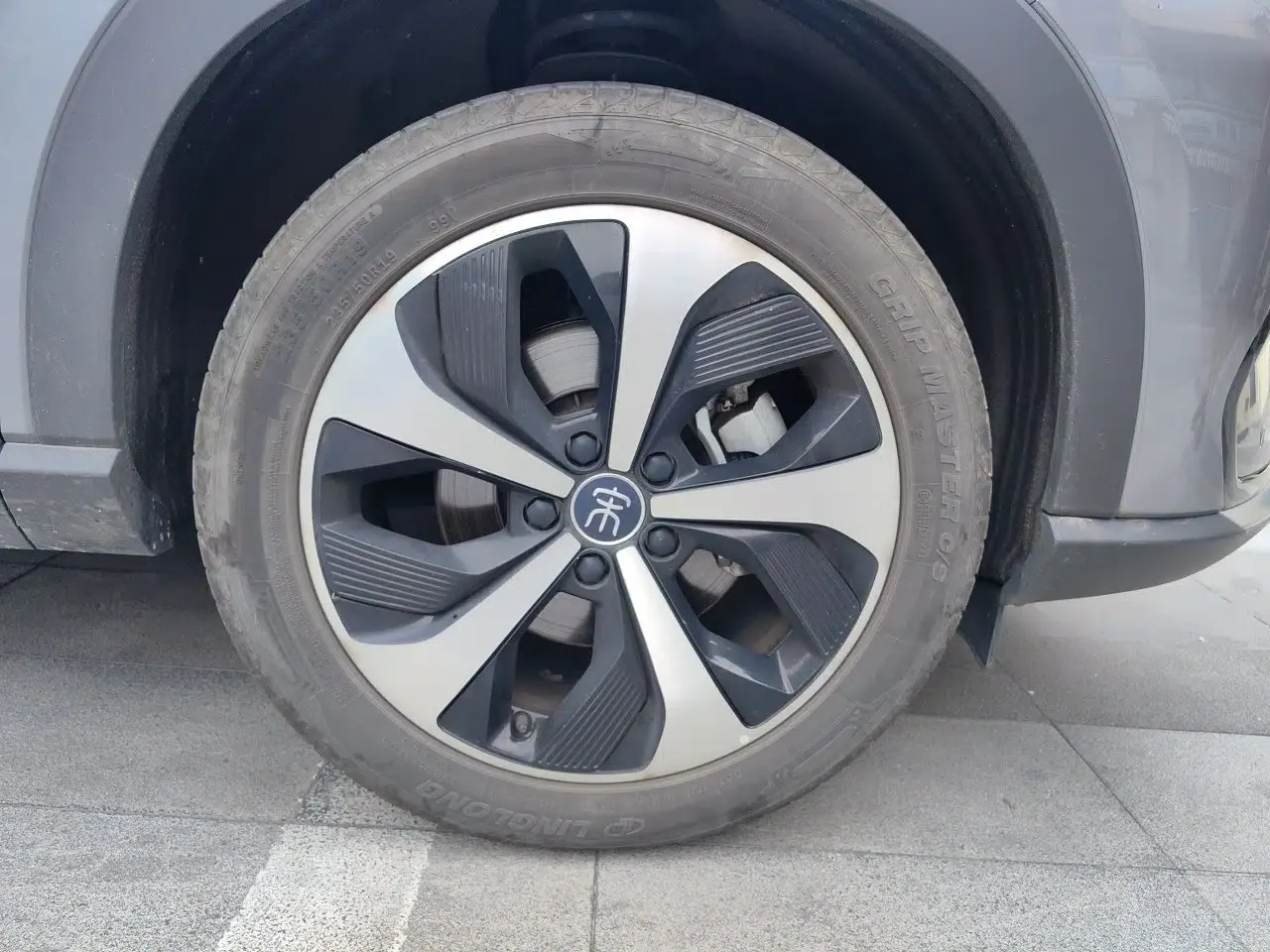 BYD Song PLUS New Energy 2021 EV Deluxe Model — миниатюра 5