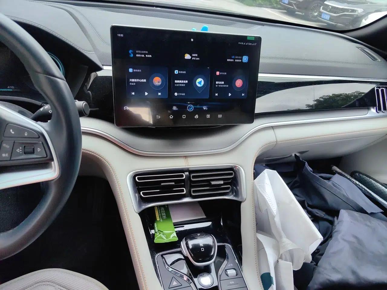 BYD Song PLUS New Energy 2021 EV Deluxe Model — миниатюра 10