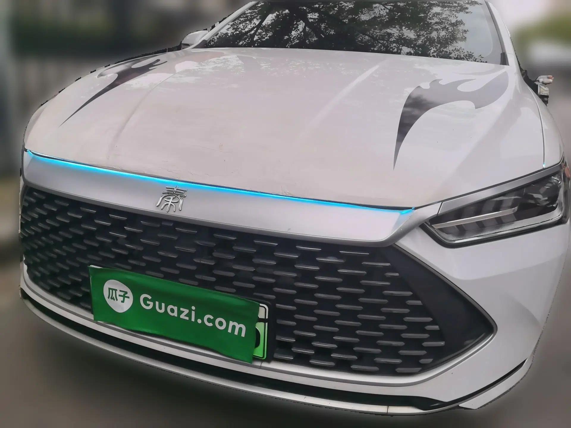 BYD Qin PLUS 2021 DM-i 55KM Prestige Model — миниатюра 2