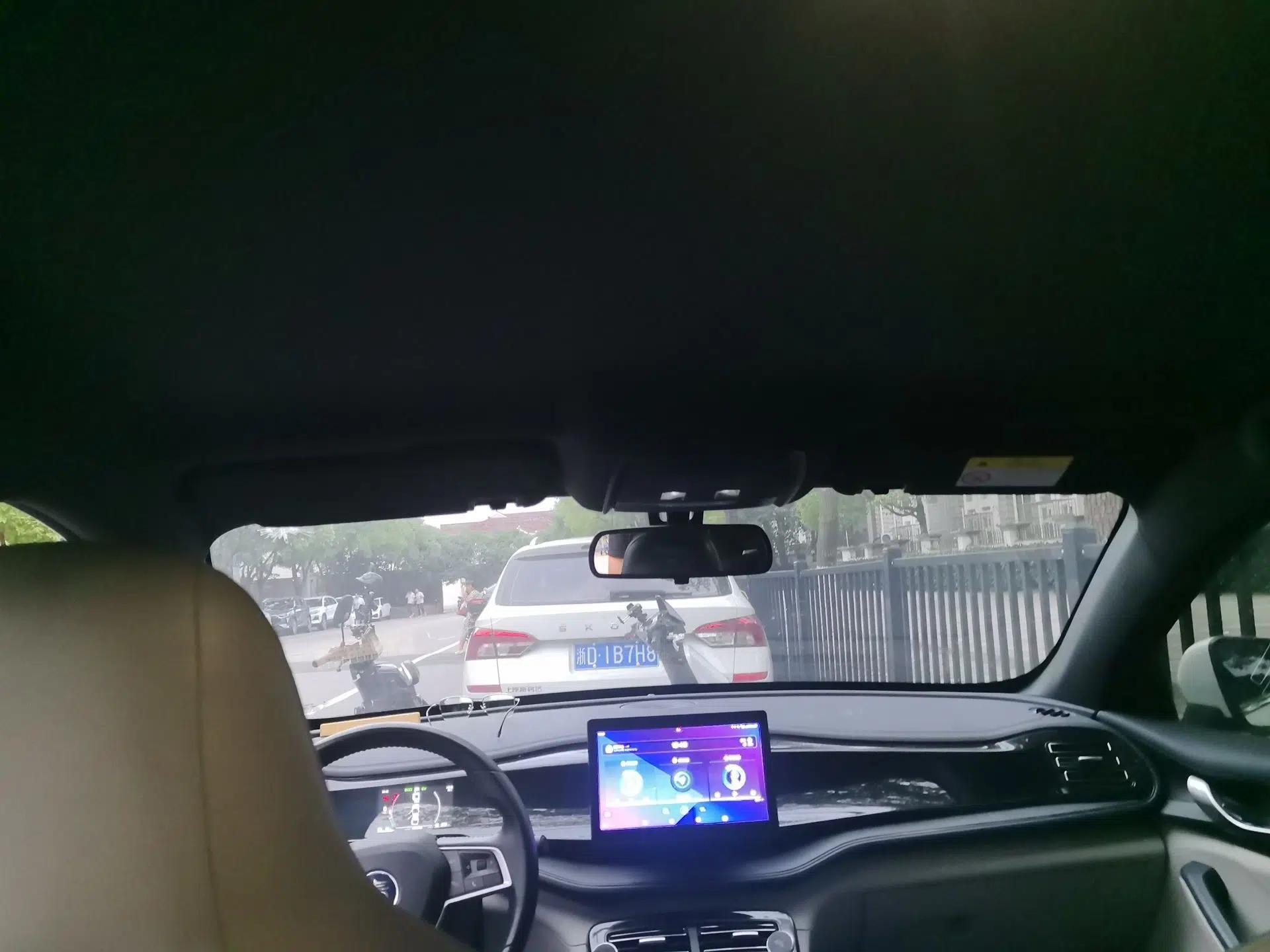 BYD Qin PLUS 2021 DM-i 55KM Prestige Model — миниатюра 18