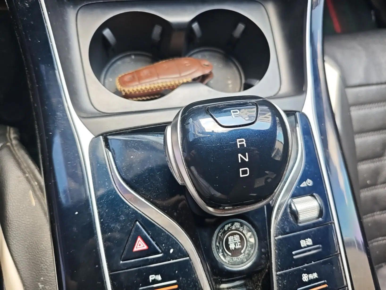 BYD Qin PLUS 2021 DM-i 55KM Flagship Model — миниатюра 16