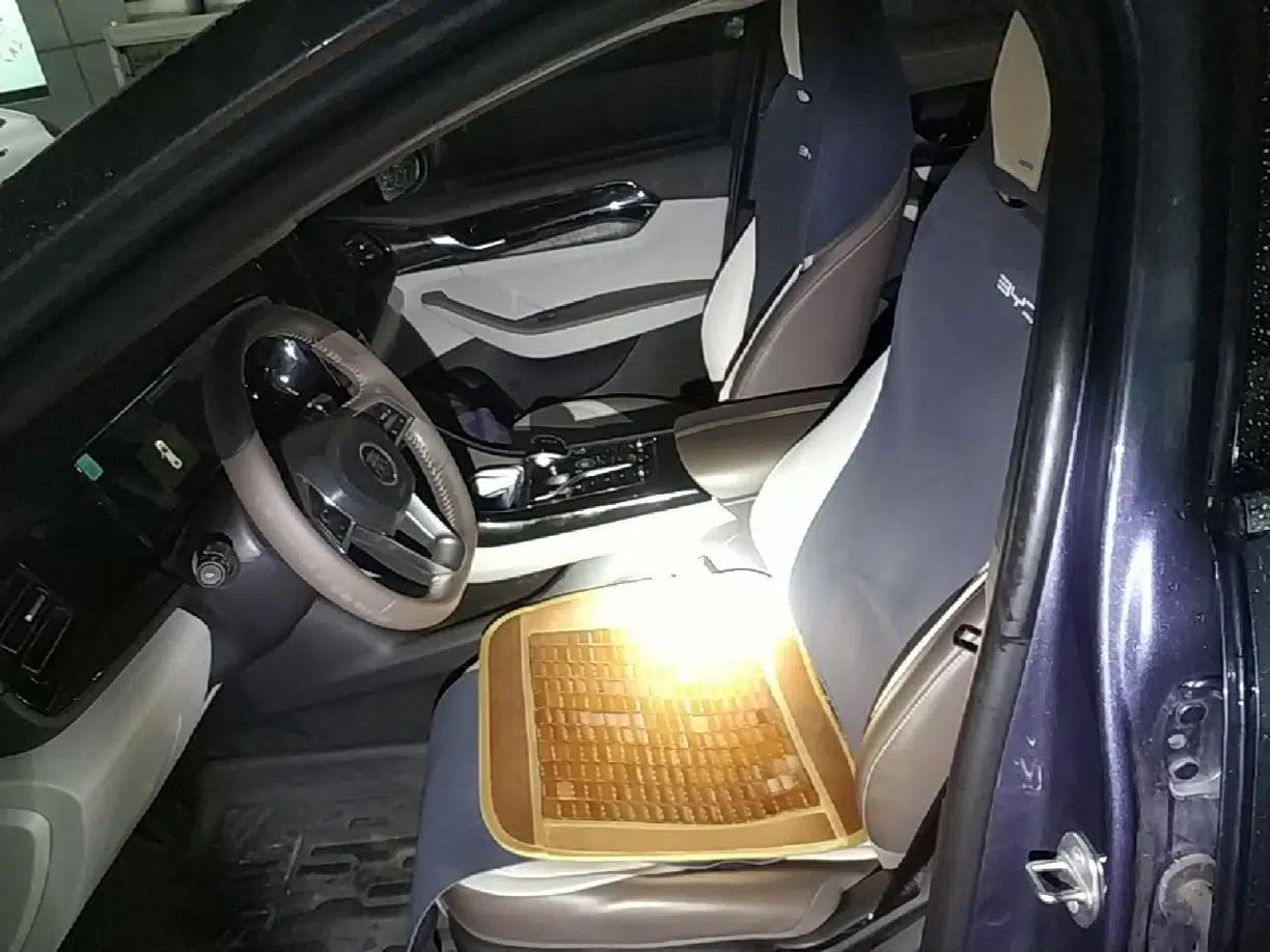 BYD Qin PLUS 2024 HONOR Edition DM-i 55KM Leading Model — миниатюра 17