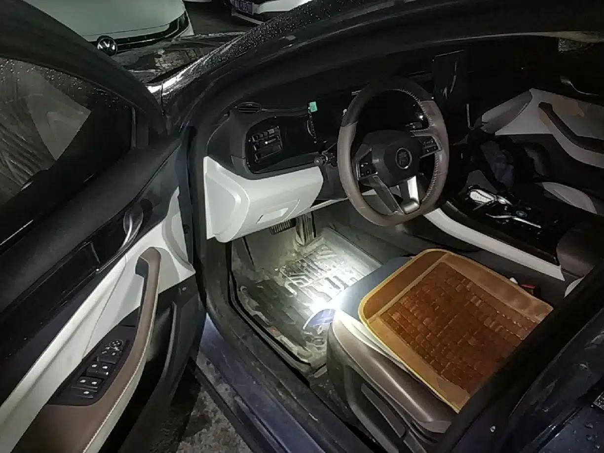 BYD Qin PLUS 2024 HONOR Edition DM-i 55KM Leading Model — миниатюра 18