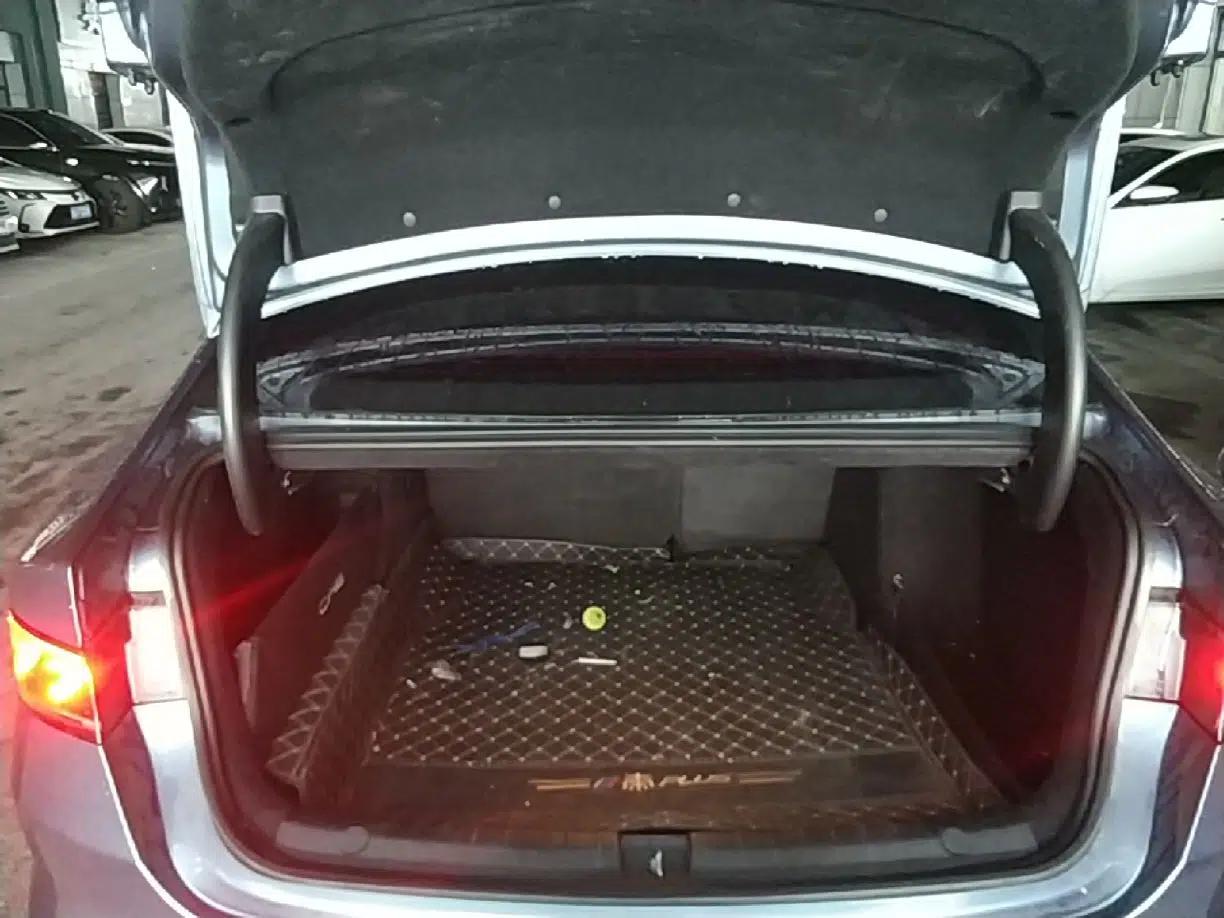 BYD Qin PLUS 2024 HONOR Edition DM-i 55KM Leading Model — миниатюра 22