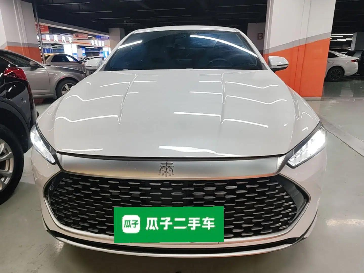 BYD Qin PLUS 2024 HONOR Edition DM-i 55KM Leading Model — миниатюра 2