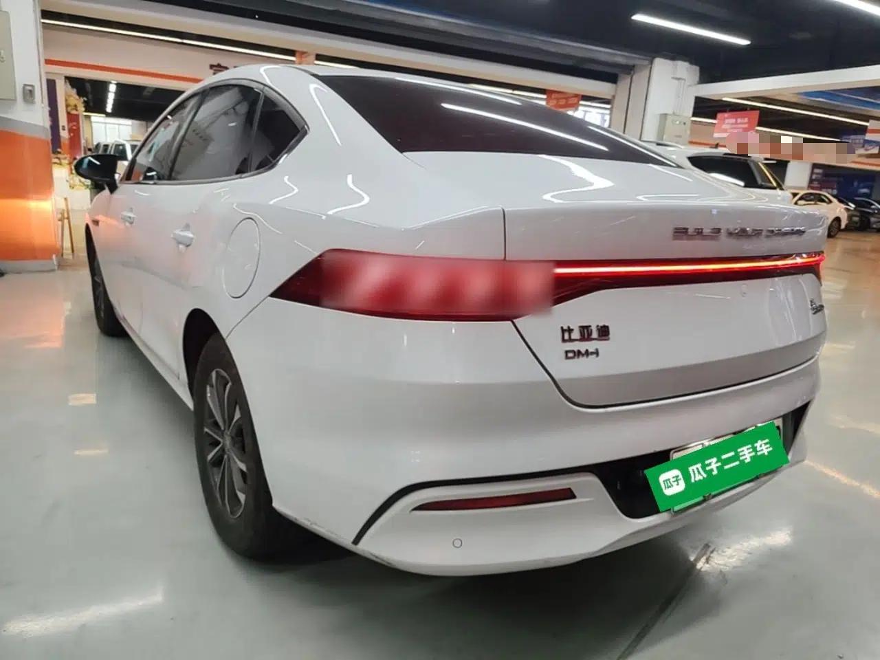 BYD Qin PLUS 2024 HONOR Edition DM-i 55KM Leading Model — миниатюра 4