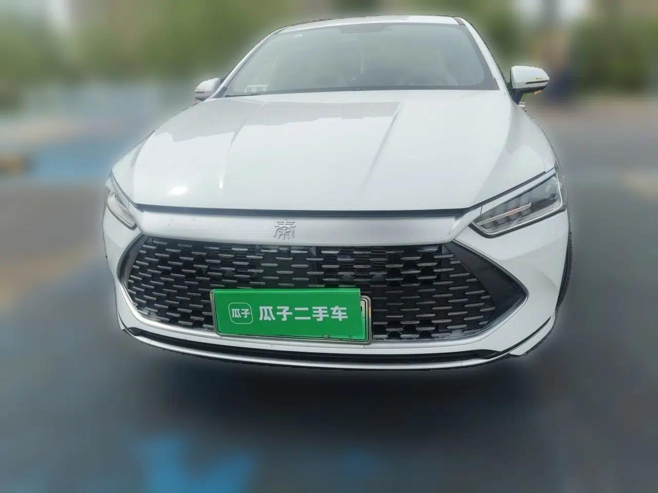 BYD Qin PLUS 2024 HONOR Edition DM-i 55KM Leading Model — миниатюра 2