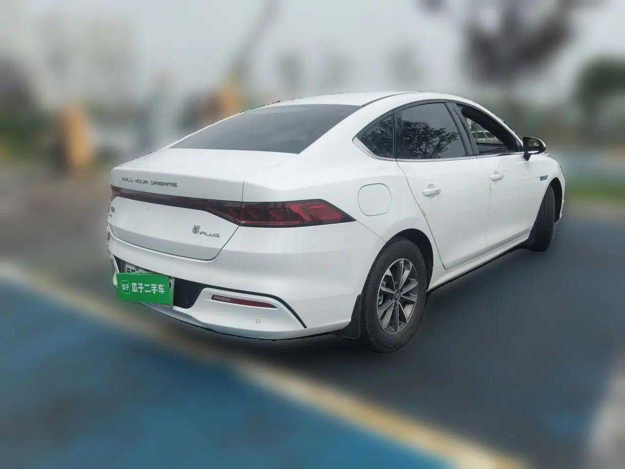 BYD Qin PLUS 2024 HONOR Edition DM-i 55KM Leading Model — миниатюра 6