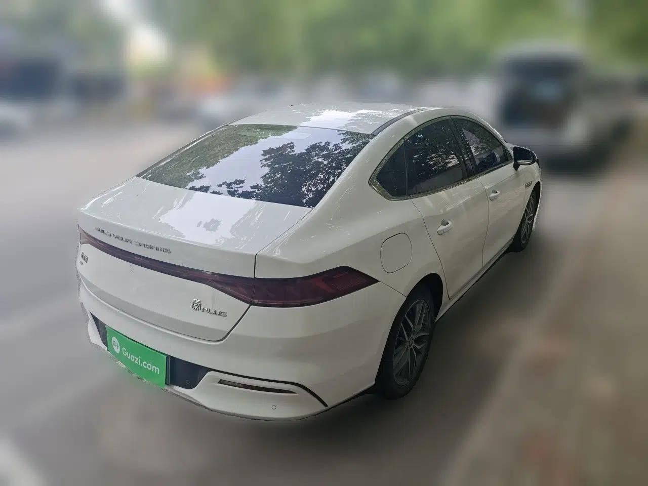 BYD Qin PLUS 2021 EV 510KM Commuter Edition — миниатюра 6
