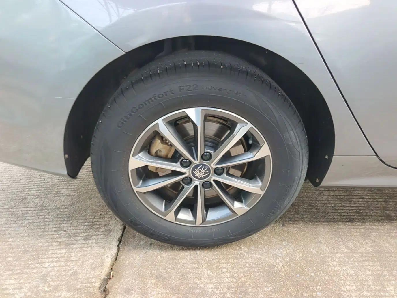 BYD Qin PLUS 2021 DM-i 55KM Prestige Model — миниатюра 11