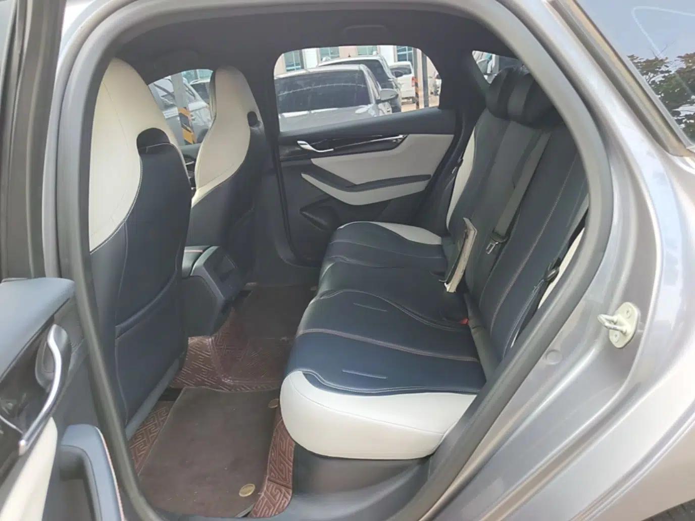 BYD Qin PLUS 2021 DM-i 55KM Prestige Model — миниатюра 20