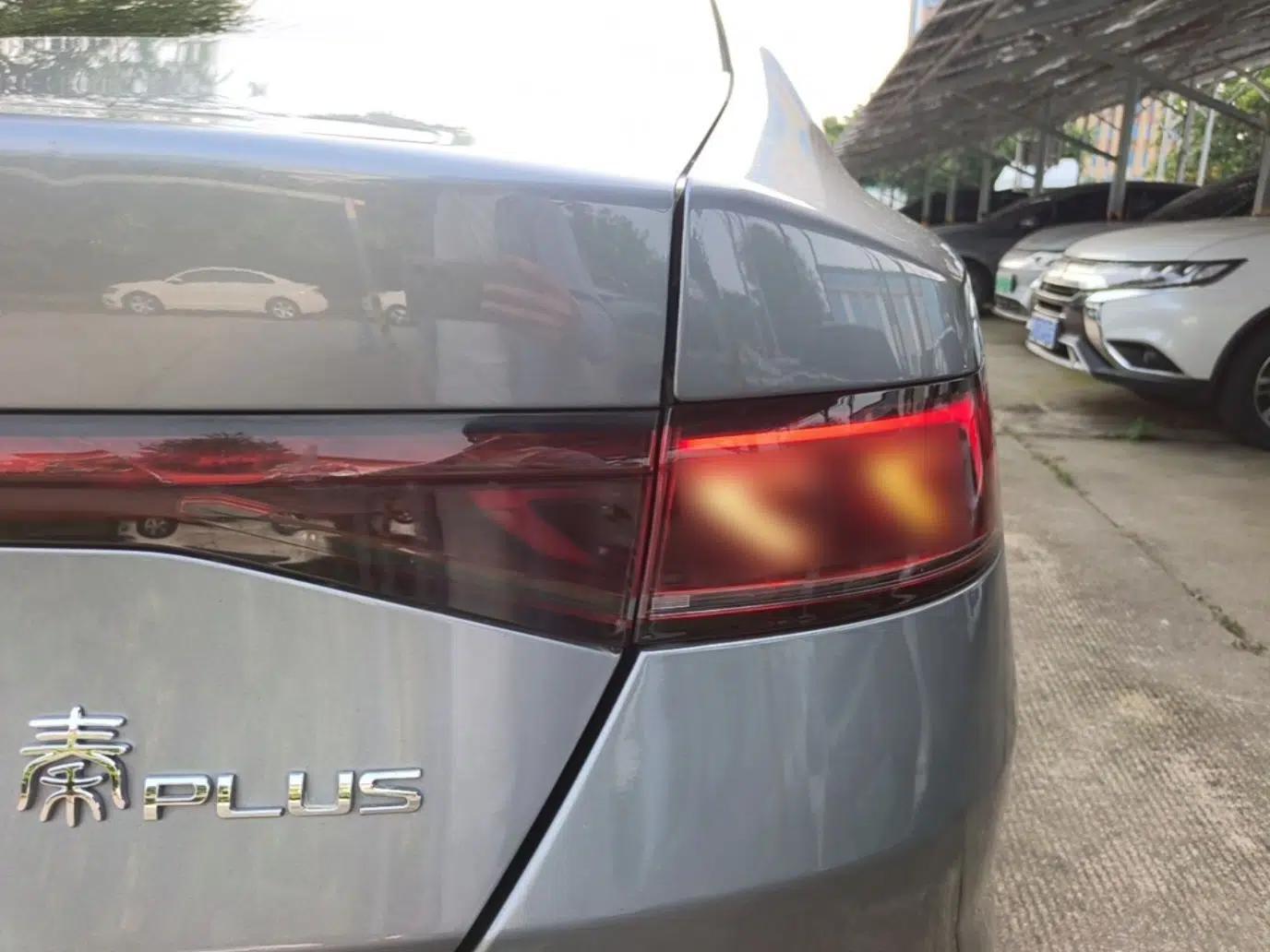 BYD Qin PLUS 2021 DM-i 55KM Prestige Model — миниатюра 9