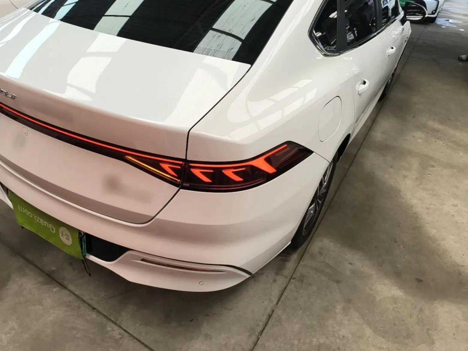 BYD Qin PLUS 2023 Champion Edition DM-i 55KM Superior Model — миниатюра 9