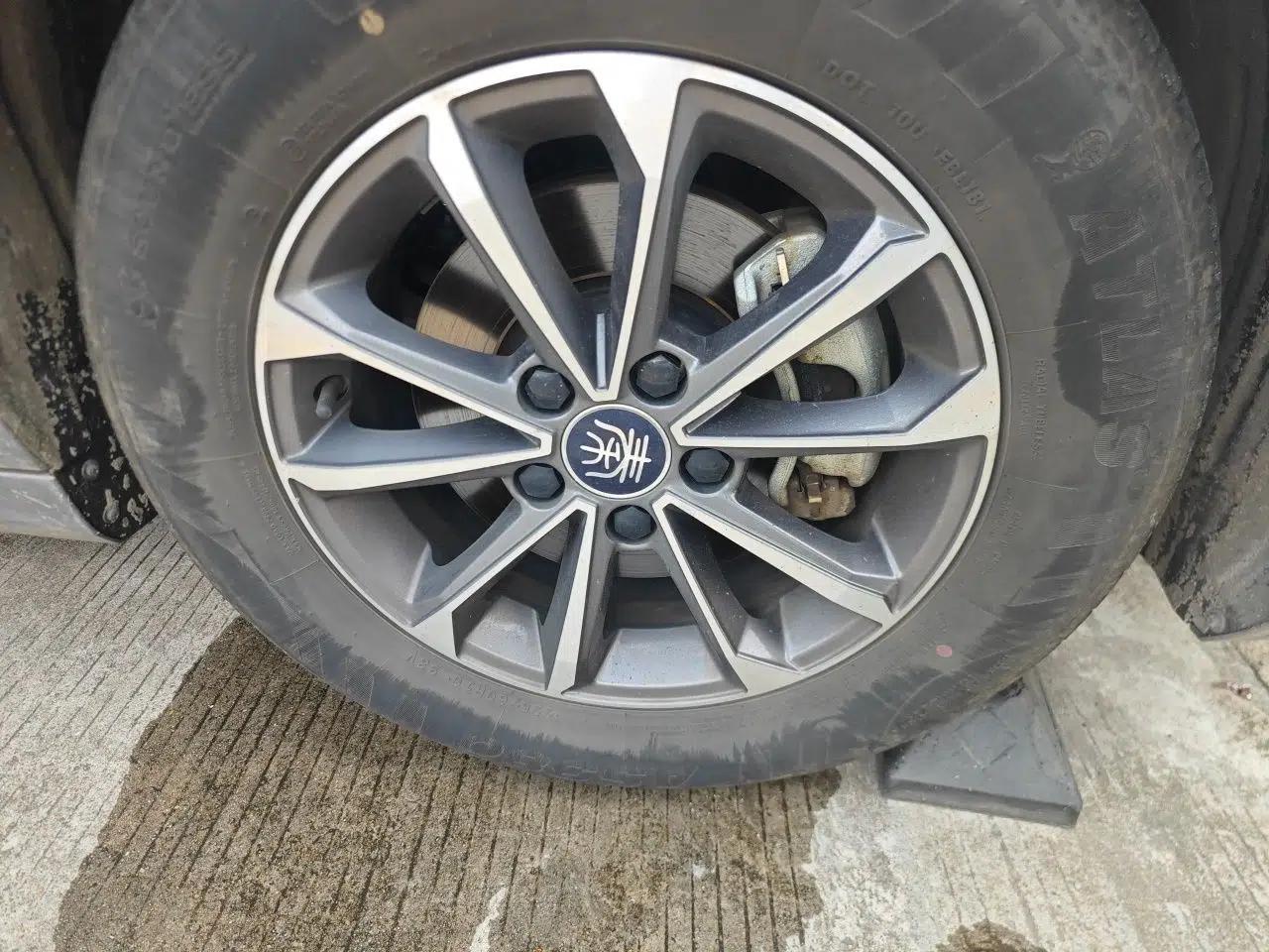 BYD Qin PLUS 2024 HONOR Edition DM-i 55KM Leading Model — миниатюра 8
