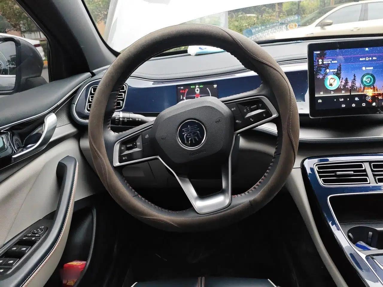 BYD Qin PLUS 2021 DM-i 55KM Flagship Model — миниатюра 10