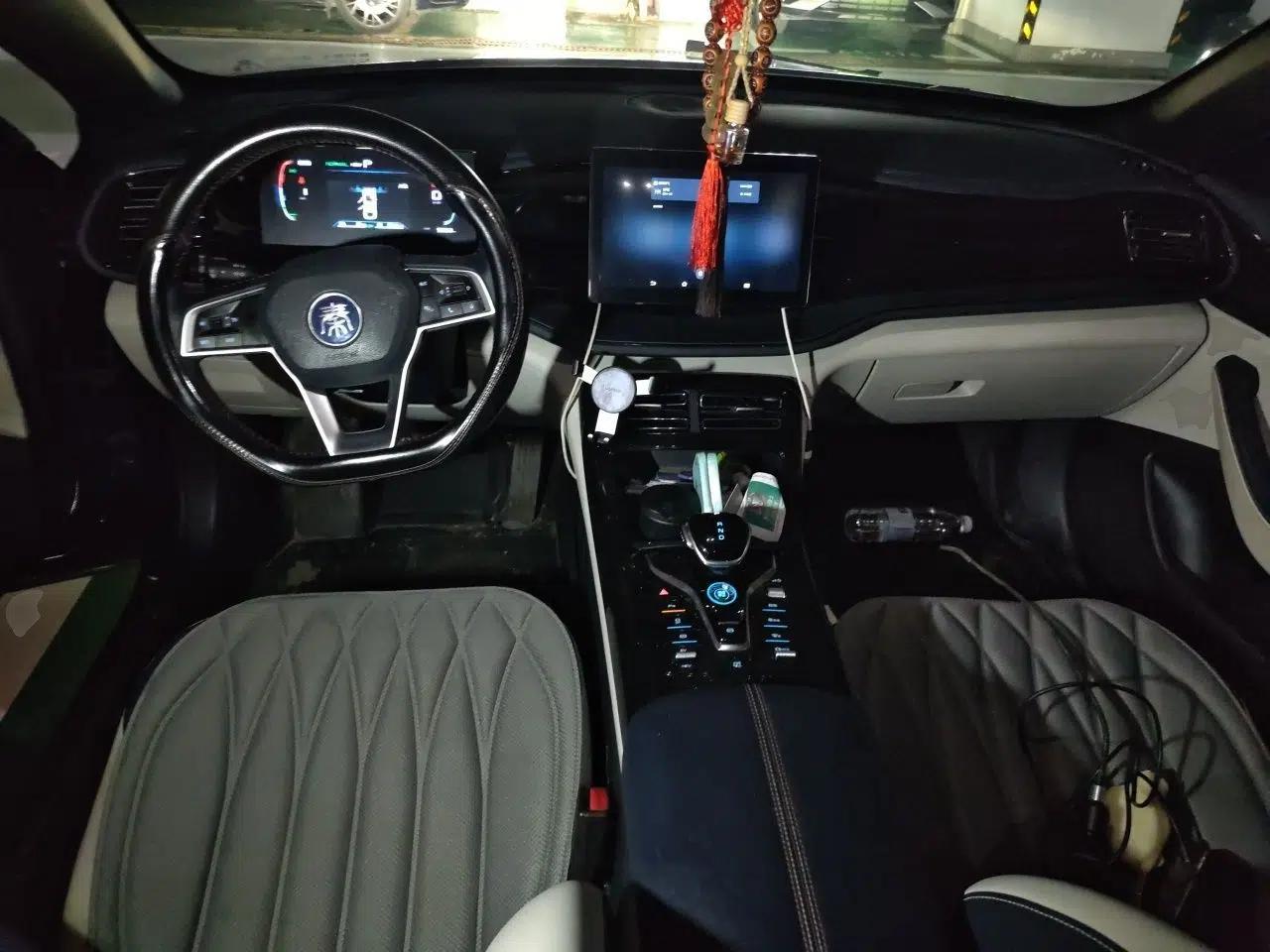 BYD Qin PLUS 2023 Champion Edition DM-i 55KM Leading Model — миниатюра 9