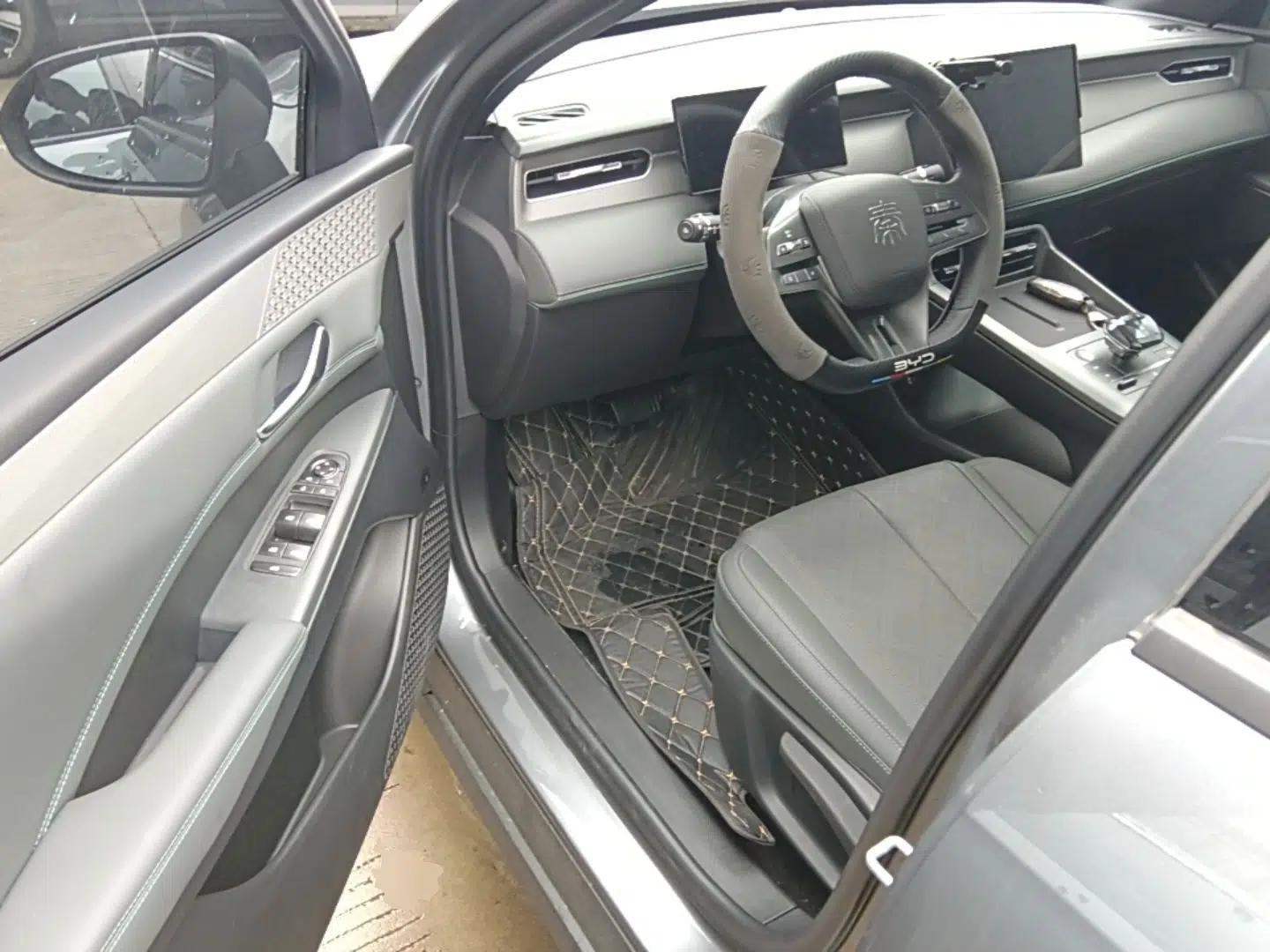 BYD Qin PLUS 2025 DM-i Smart Drive 55KM Leading Model — миниатюра 18