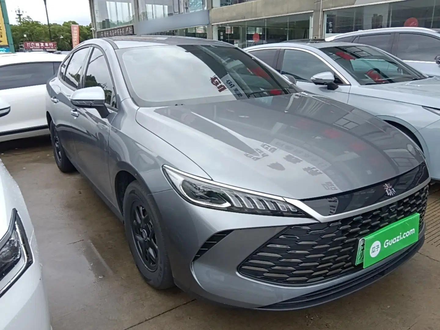 BYD Qin PLUS 2025 DM-i Smart Drive 55KM Leading Model — миниатюра 3