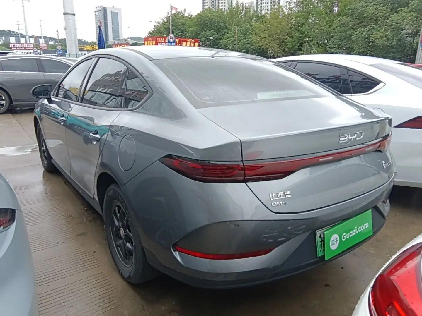 BYD Qin PLUS 2025 DM-i Smart Drive 55KM Leading Model — миниатюра 4