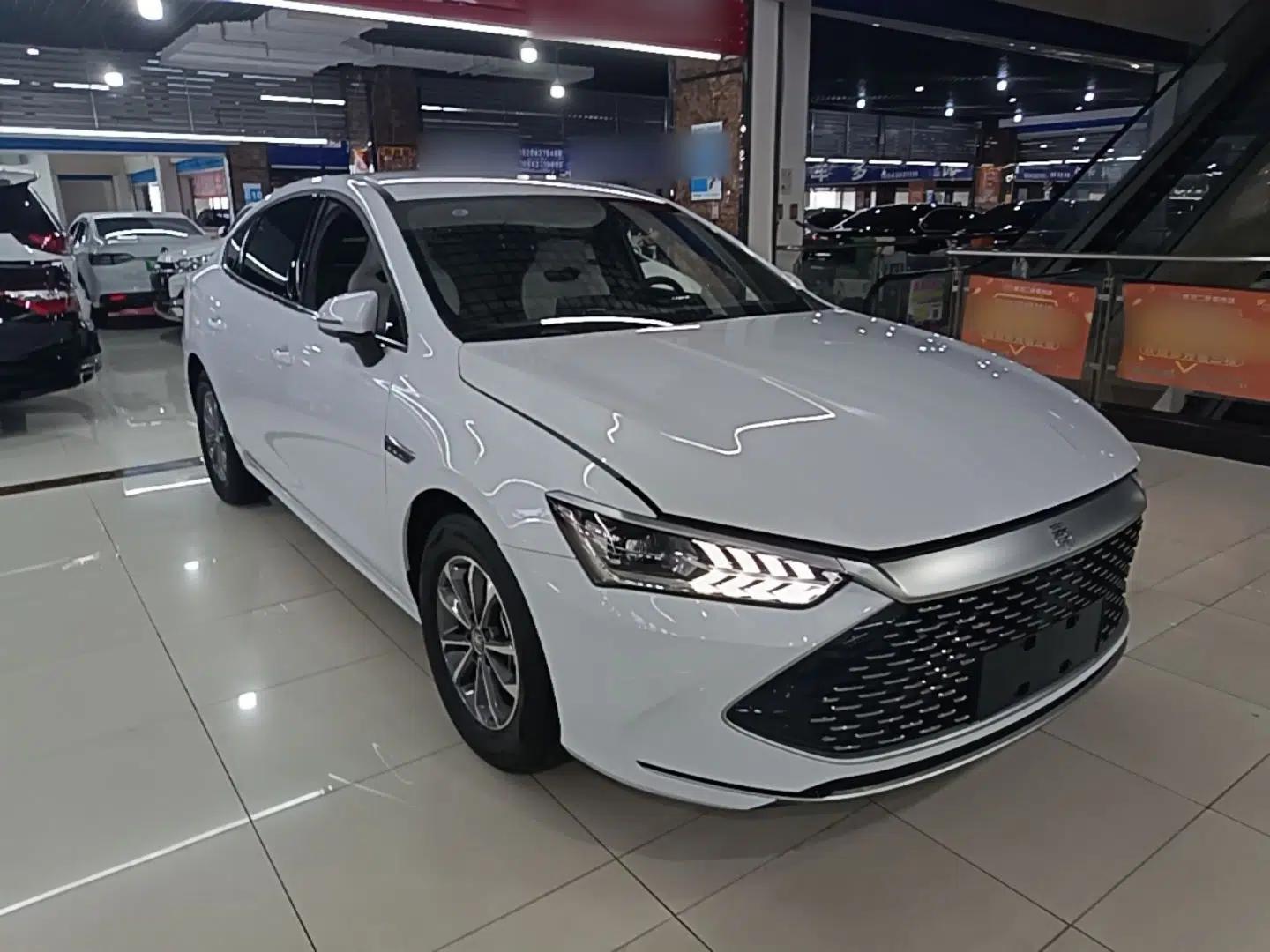 BYD Qin PLUS 2024 HONOR Edition DM-i 55KM Leading Model — миниатюра 3