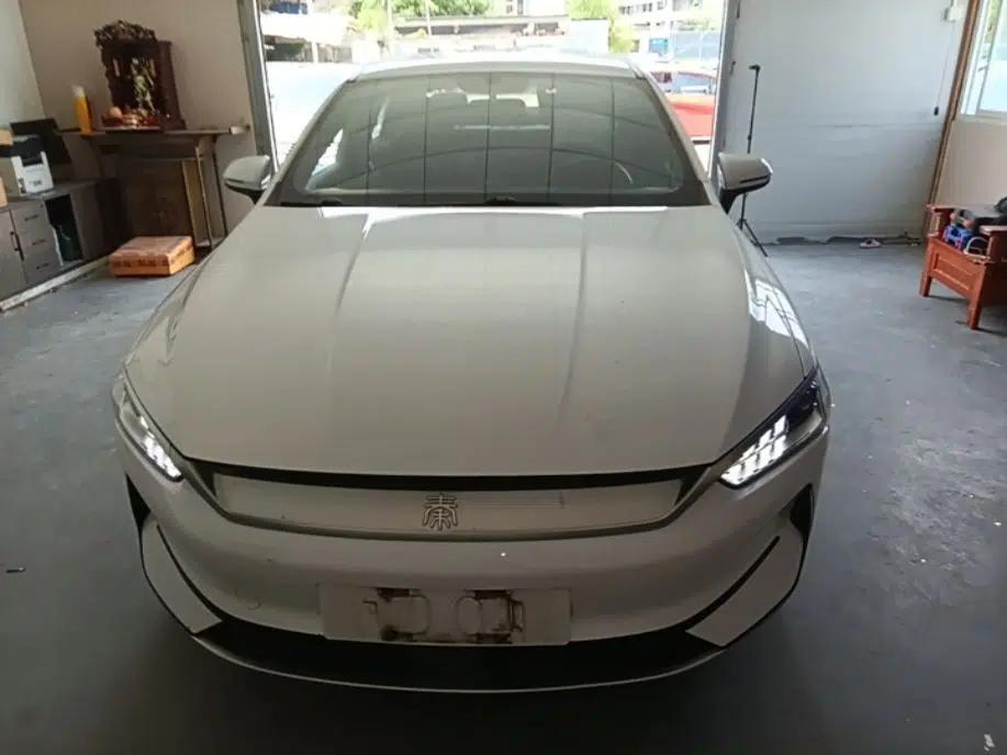 BYD Qin PLUS 2021 EV 500KM Luxury Model — миниатюра 2