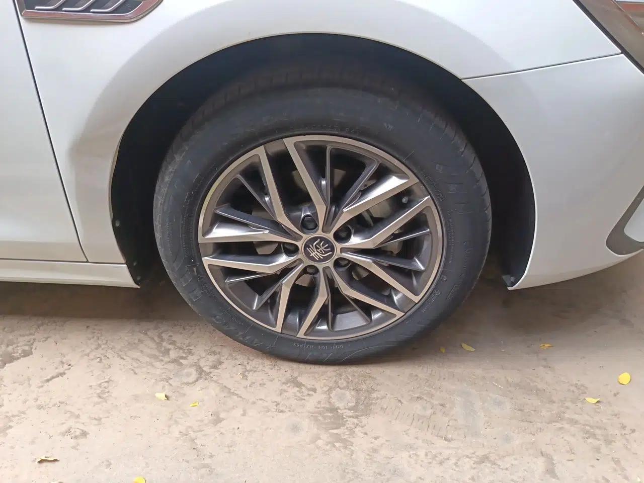 BYD Qin PLUS 2024 Honor Edition EV 510KM Beyond Model — миниатюра 8