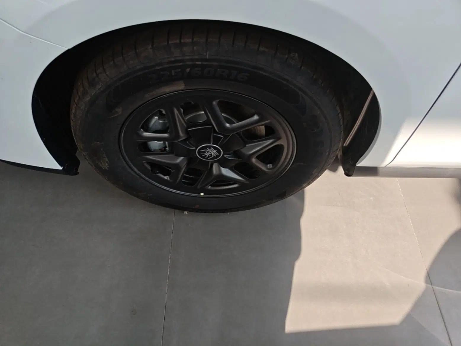 BYD Qin PLUS 2025 DM-i Smart Drive 55KM Leading Model — миниатюра 10