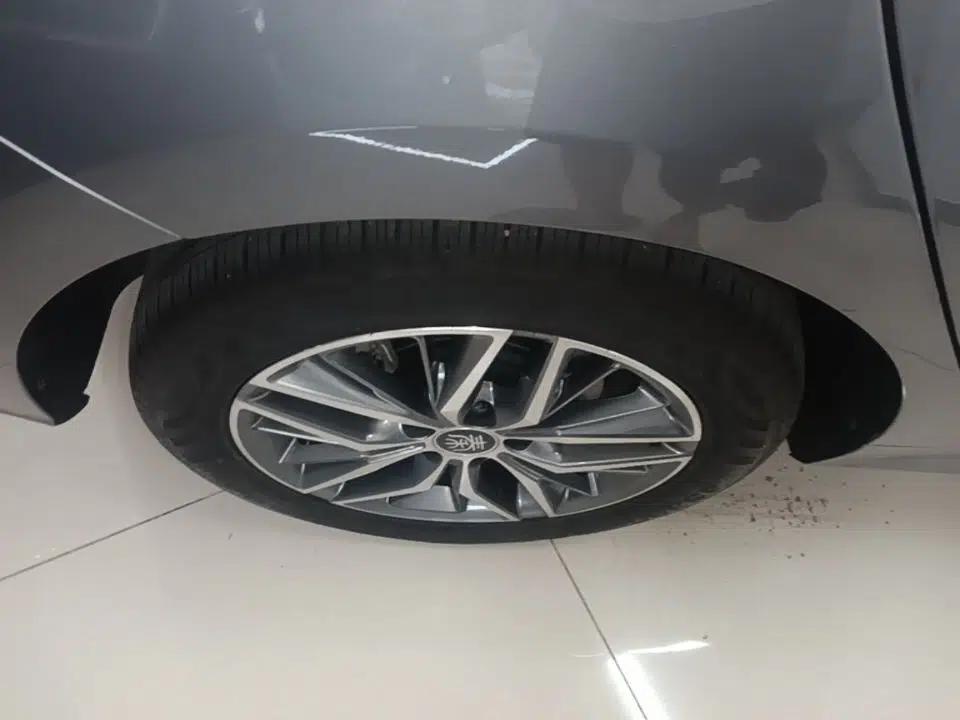 BYD Qin PLUS 2023 Champion Edition EV 420KM Superior Model — миниатюра 11
