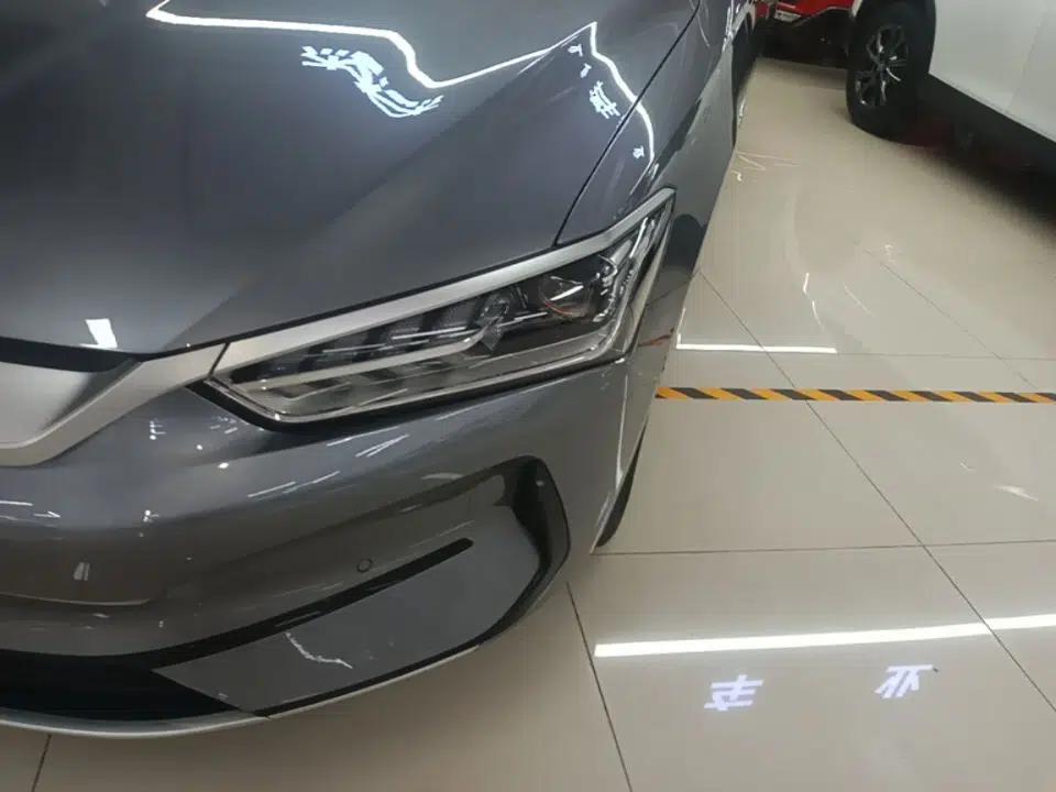 BYD Qin PLUS 2023 Champion Edition EV 420KM Superior Model — миниатюра 8