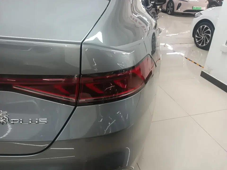 BYD Qin PLUS 2023 Champion Edition EV 420KM Superior Model — миниатюра 9