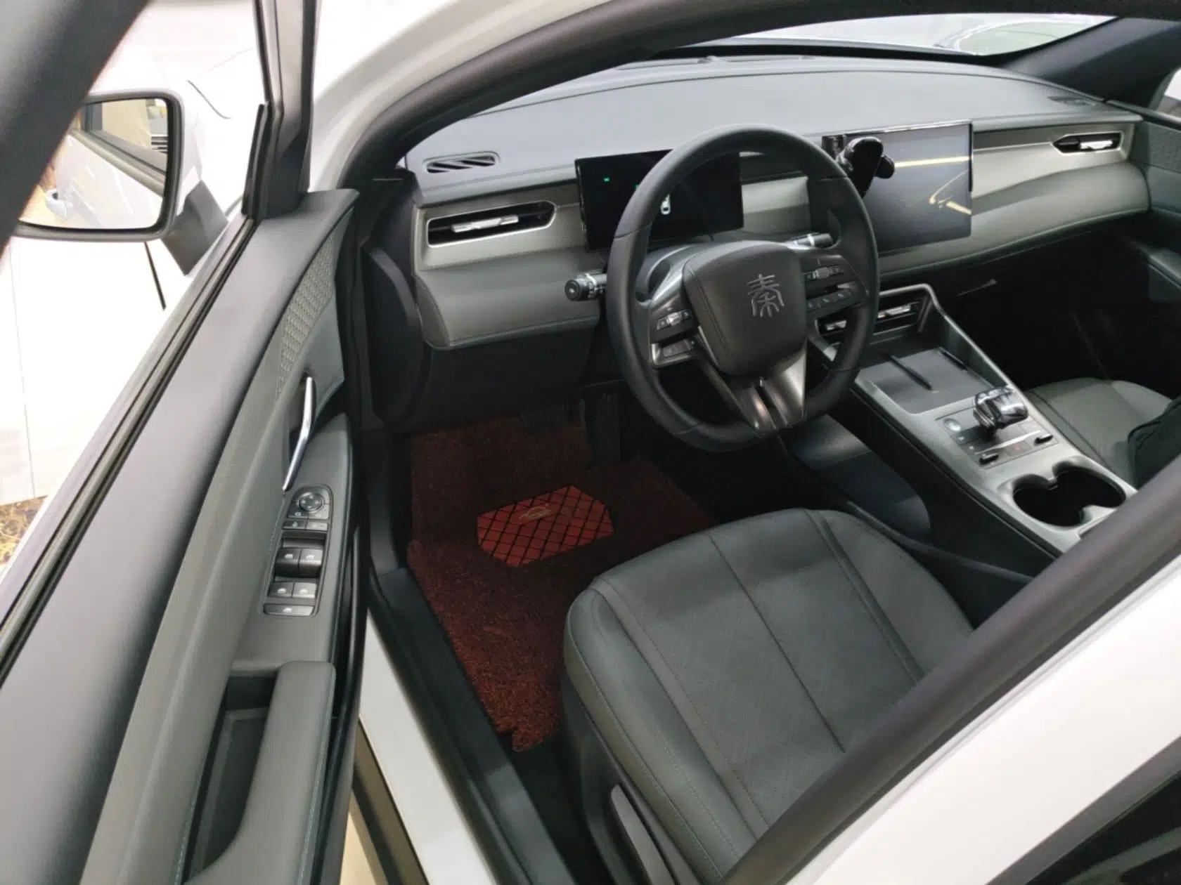BYD Qin PLUS 2025 DM-i Smart Drive 55KM Leading Model — миниатюра 18