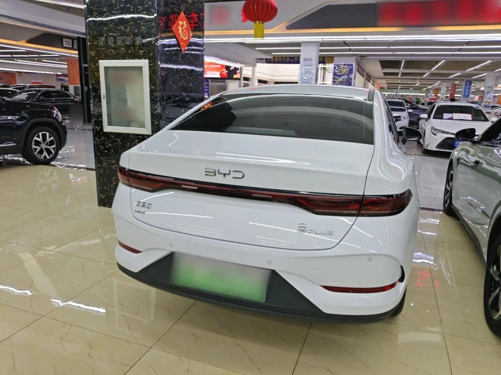 BYD Qin PLUS 2025 DM-i Smart Drive 55KM Leading Model — миниатюра 6