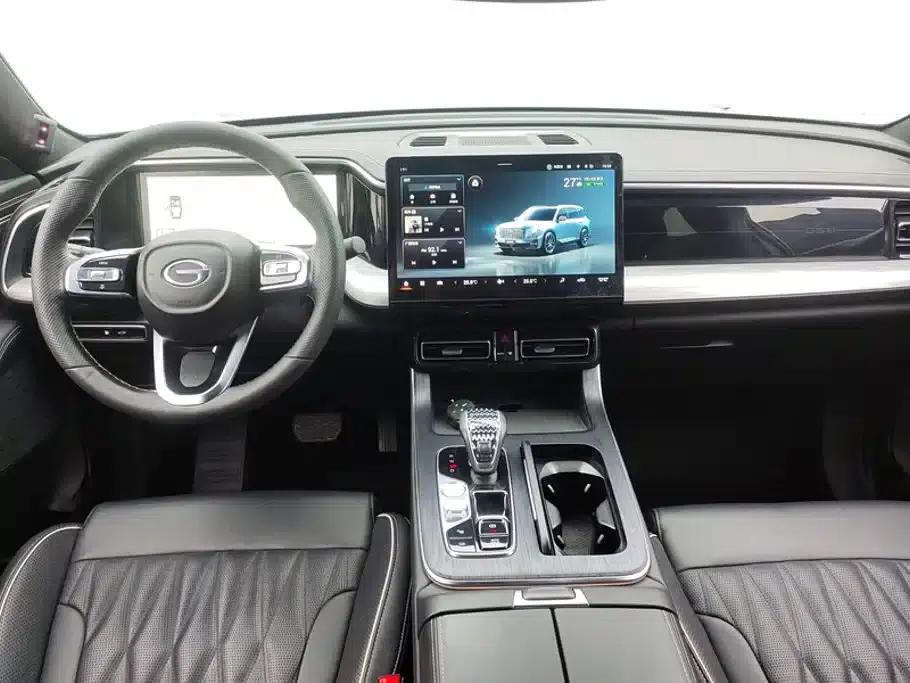 Trumpchi GS8 2022 Navigator Series 2.0TGDI 2WD Premium Edition (Six Seats) — миниатюра 12