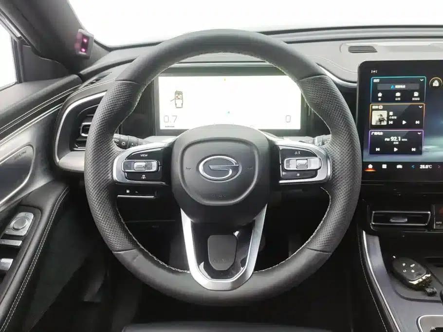 Trumpchi GS8 2022 Navigator Series 2.0TGDI 2WD Premium Edition (Six Seats) — миниатюра 15
