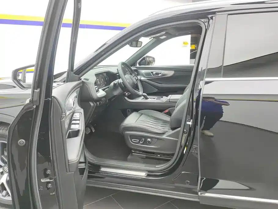 Trumpchi GS8 2022 Navigator Series 2.0TGDI 2WD Premium Edition (Six Seats) — миниатюра 9