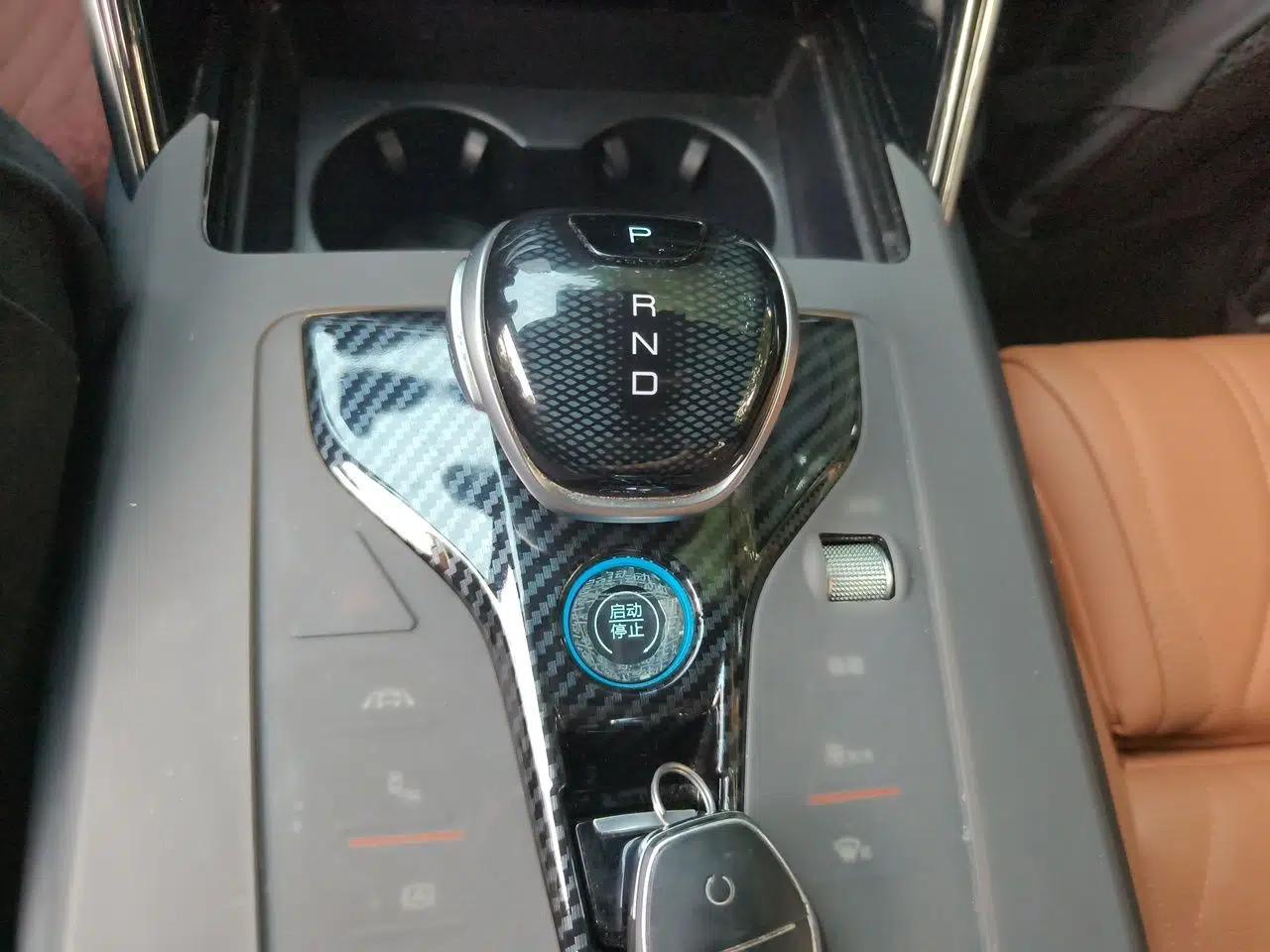 BYD Tang New Energy 2023 DM-i Champion Edition 112KM Prestige Model — миниатюра 14