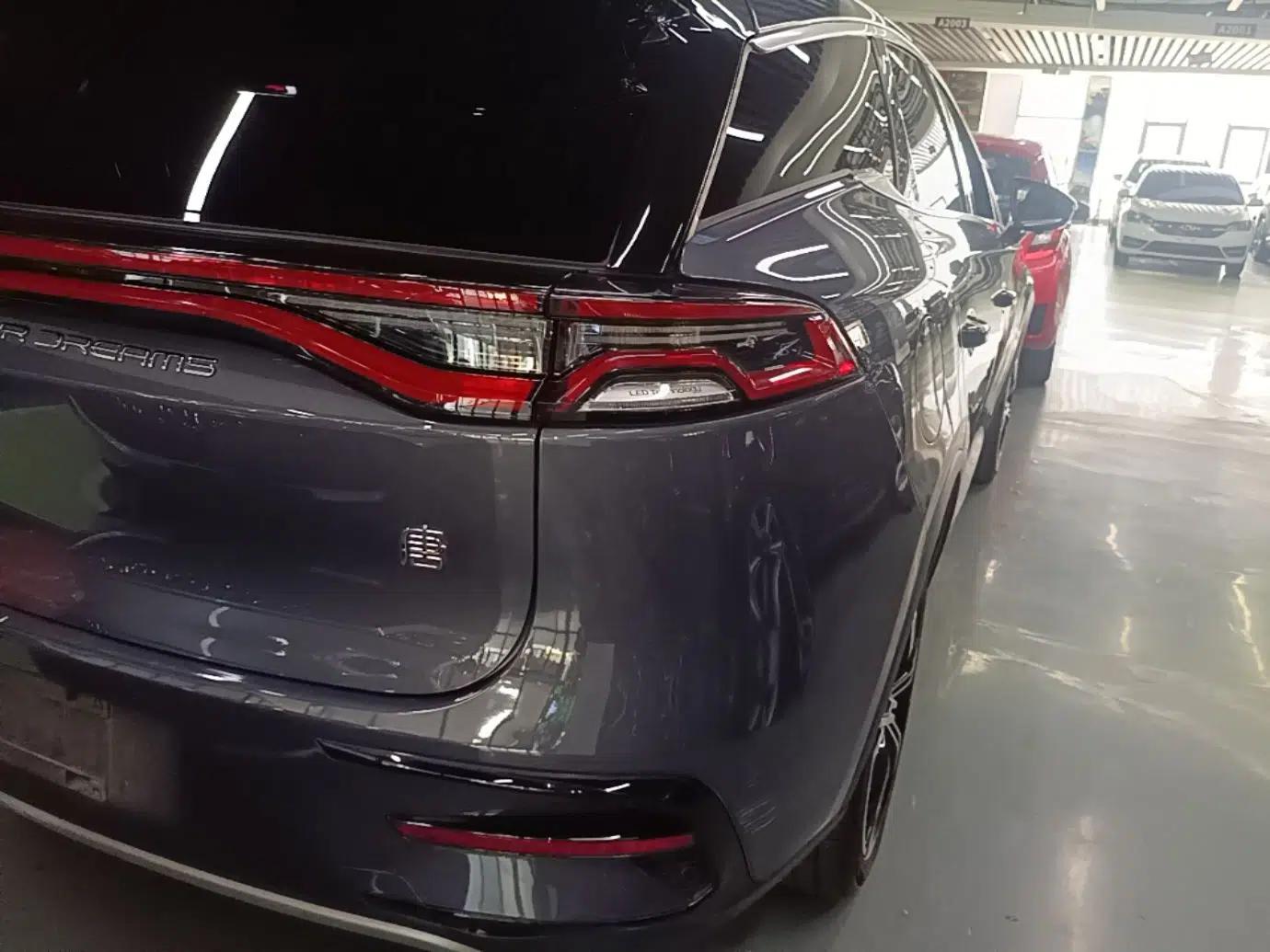 BYD Tang New Energy 2021 DM-i 112KM Prestige Model — миниатюра 9