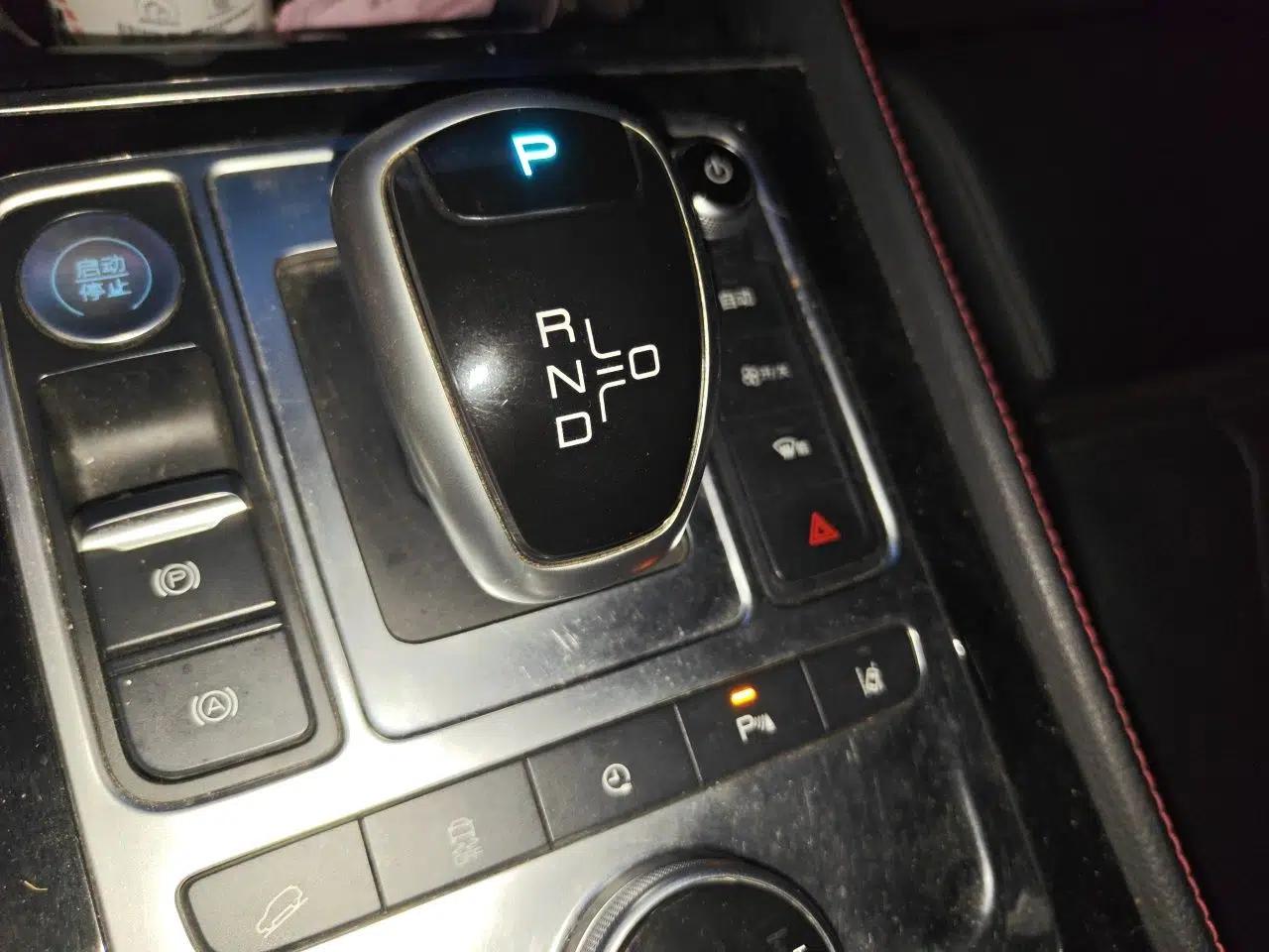 BYD Tang New Energy 2019 EV600D Four-Wheel Drive Smart Connect Genesis Edition — миниатюра 12