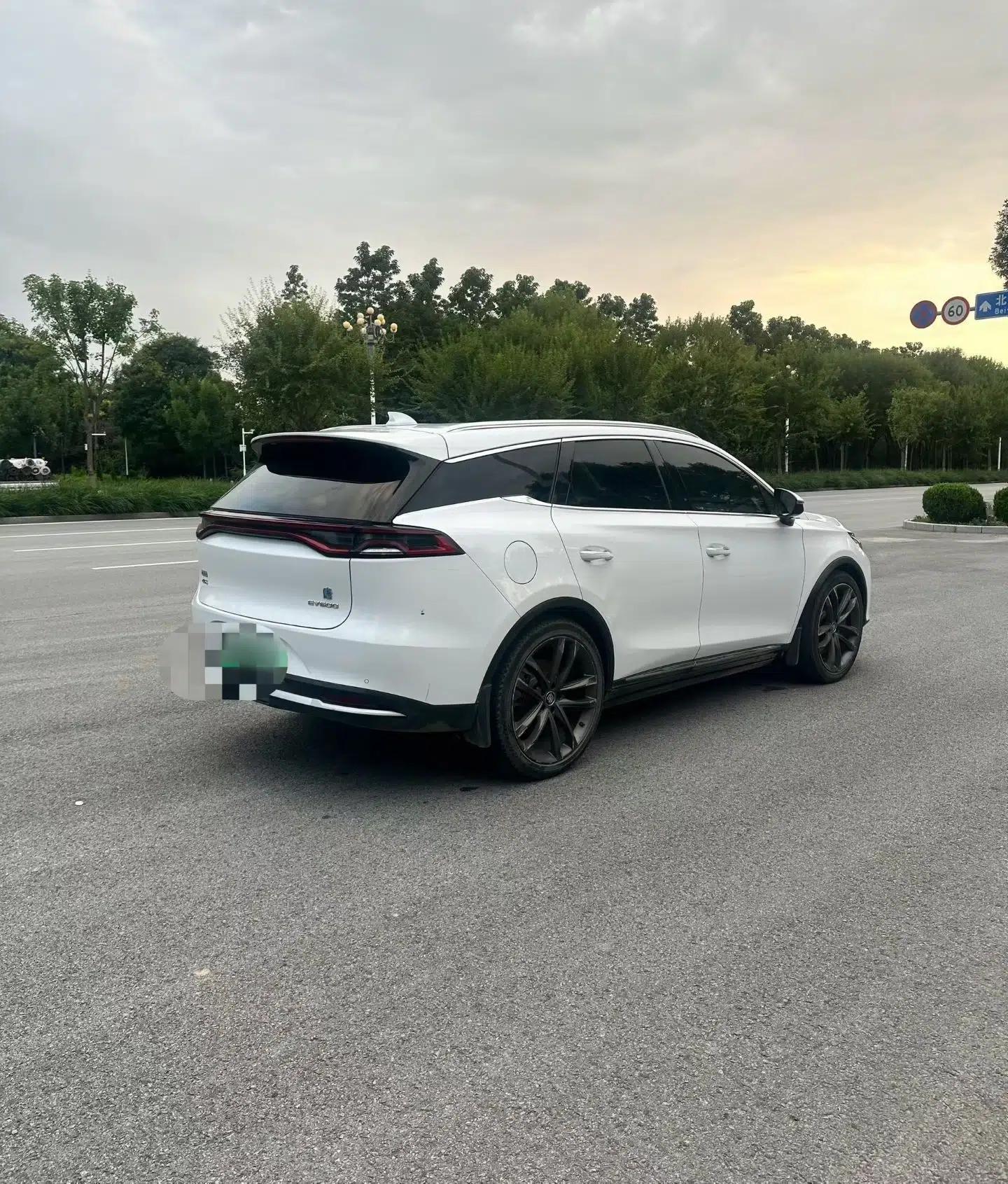 BYD Tang New Energy 2019 EV600D Four-Wheel Drive Smart Connect Genesis Edition — миниатюра 5