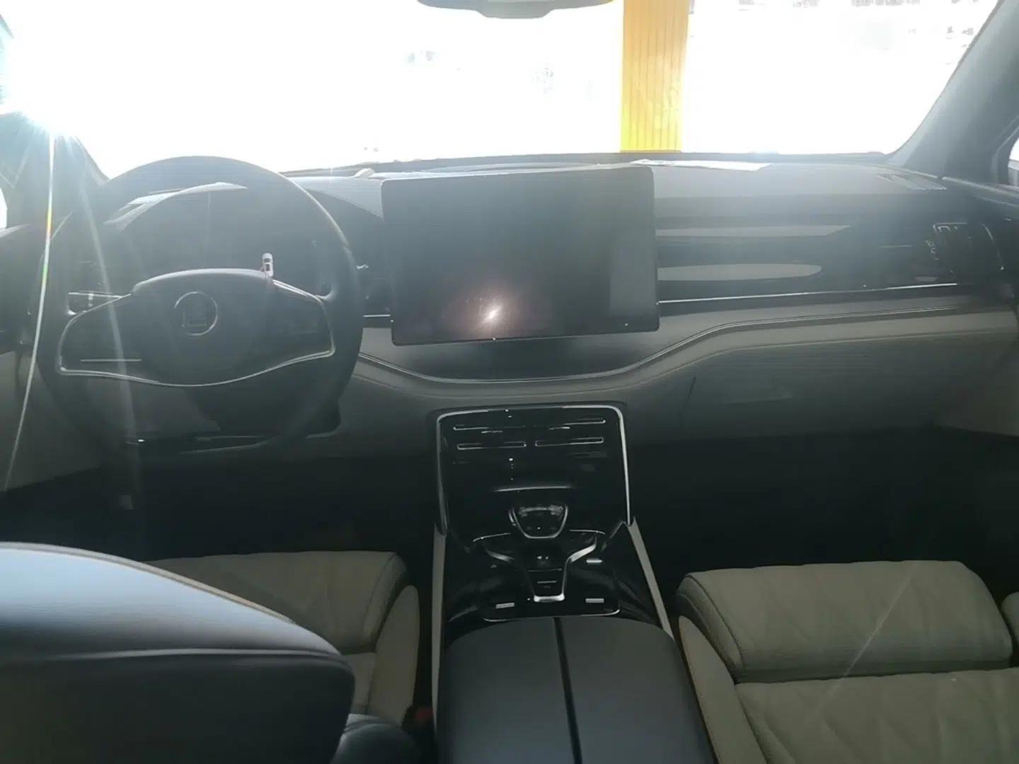 BYD Tang New Energy 2022 DM-p 215KM Four-Wheel Drive Flagship Model — миниатюра 12